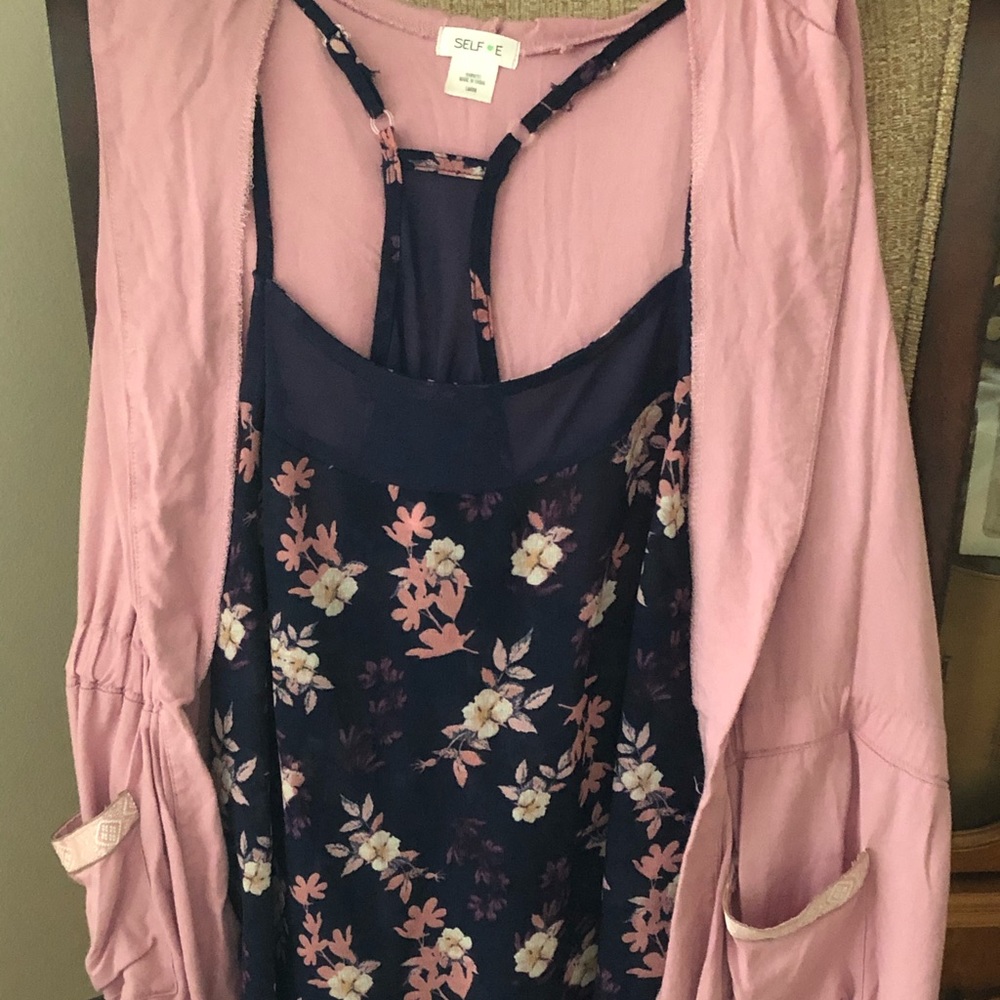 A 2-piece top set